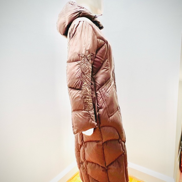 Two Ten Ten Five Vintage …Mint condition! Incredible detail! - Picture 5 of 11